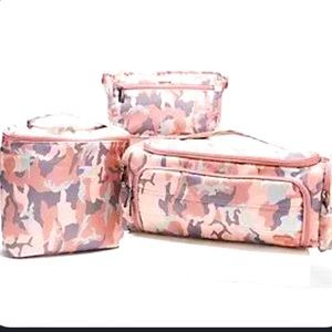 Lug ~3-piece cosmetic cases in pink camo
